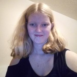 Meet your Posher, Carissa